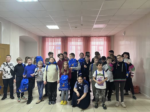 Встреча волонтёров из города Москва с учащимися школы.