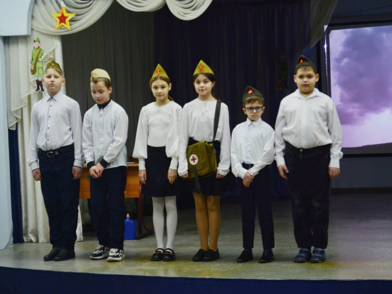 В школе проведена неделя начальных классов - «Защитники Отечества-России верные сыны…».